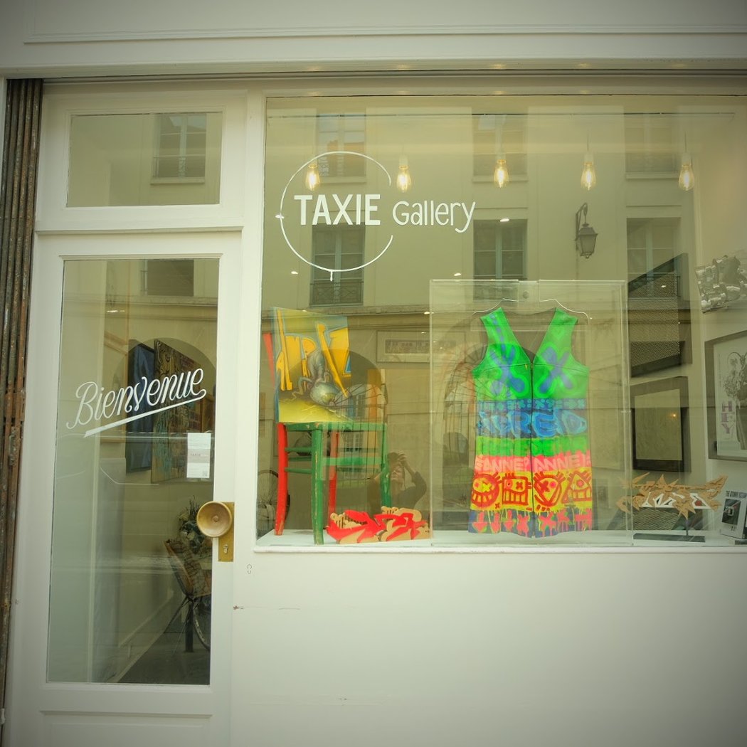TAXIE GALLERY 2